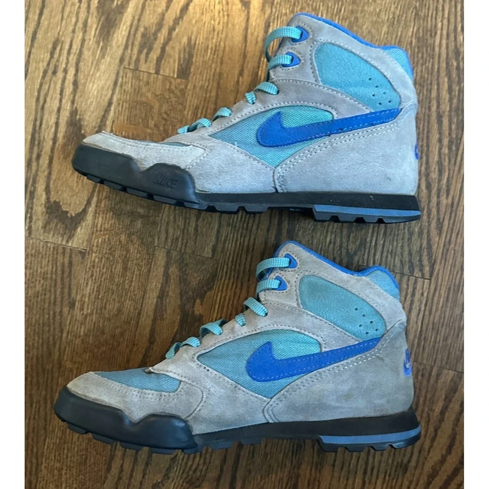 Nike ACG Caldera Vintage Womens Suede Boots Blue Grey Hiking 920305-SE 7.5